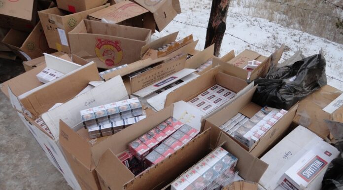 Выявлена крупная партия табачной продукции, перевозимая в оборудованном тайнике
