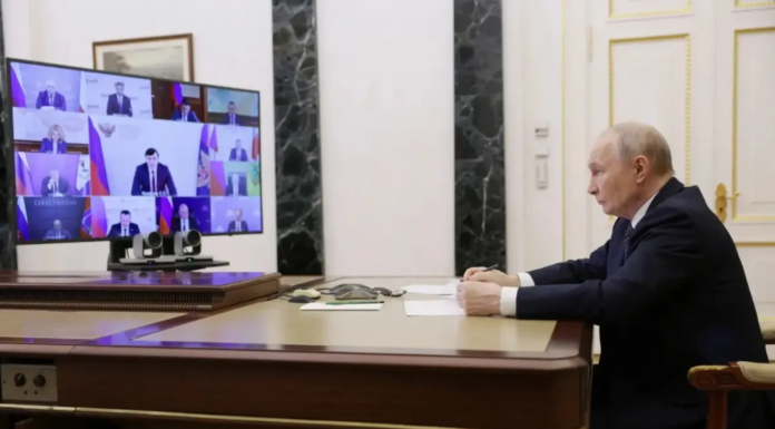 «Граждане не должны чувствовать нагрузки»: Путин потребовал срочных решений по топливу